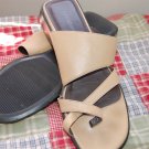 Liz Claiborne Sz 9 Tan Flat Slide Slip On Sandals Womens Shoes