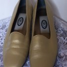 SRO Comfy Leather Gold Flats Slip ons Womens Size 6