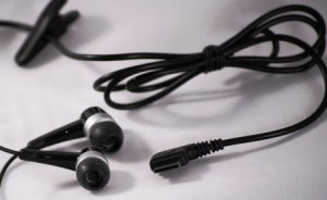 Samsung Stereo Earbud Headset for Blackjack/SGH/ Sync