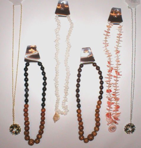 WHOLESALE LOT 36 COSTUME FASHION JEWELRY NECKLACES FREE SHIPPING