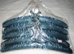 Clothes Hanger (TS-009)
