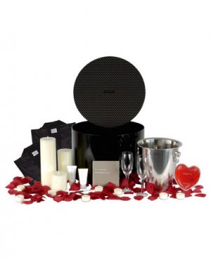 Lovers Choice Fantasy Suite Gift Set