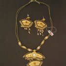 Swarovski Crystal necklace and earring set-nwt