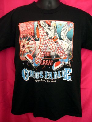 MILWAUKEE WISCONSIN WI CIRCUS PARADE Medium T-SHIRT CLOWN