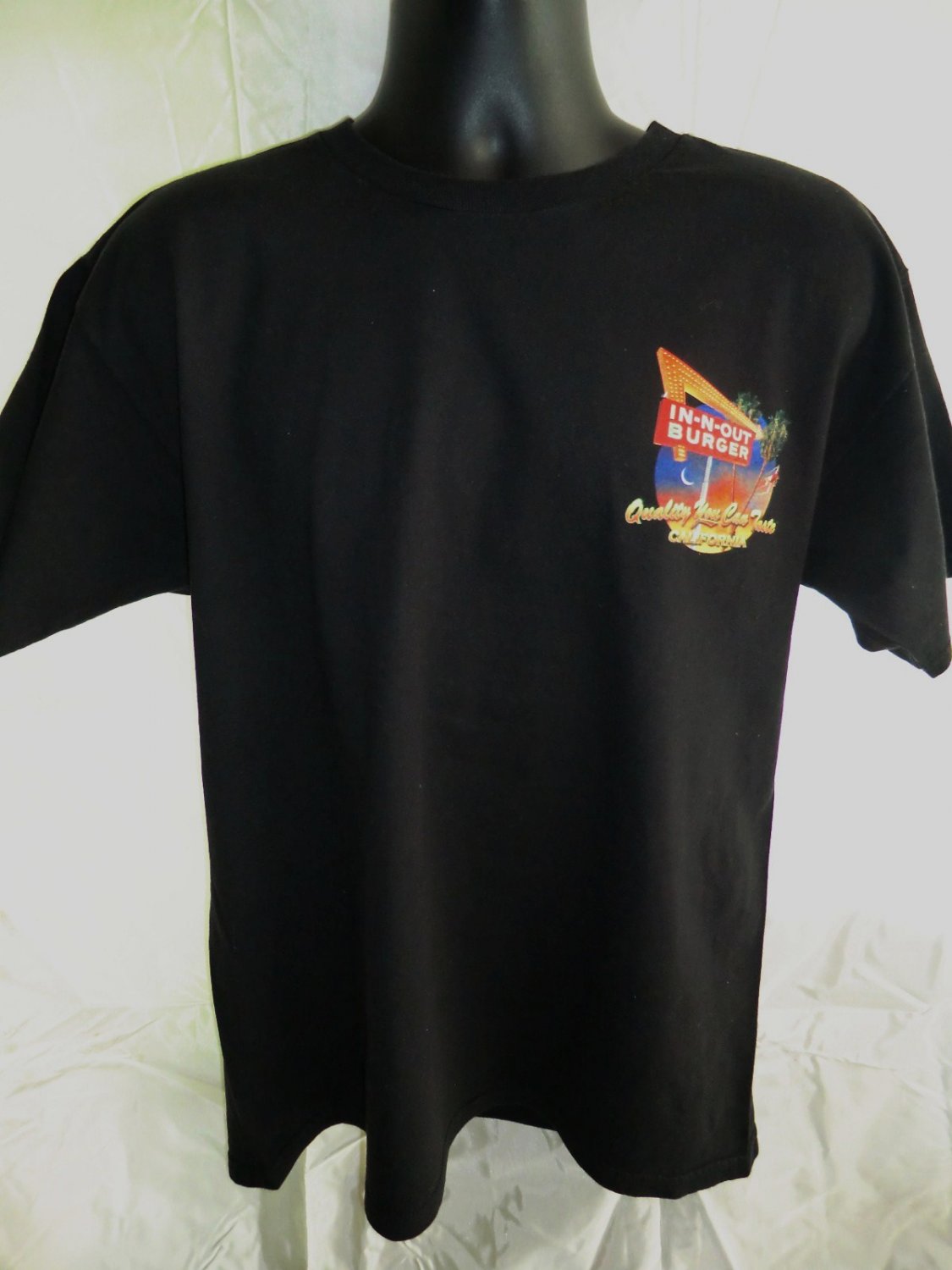 SOLD! In-N-Out Burger Black Large T-Shirt Cool Cars