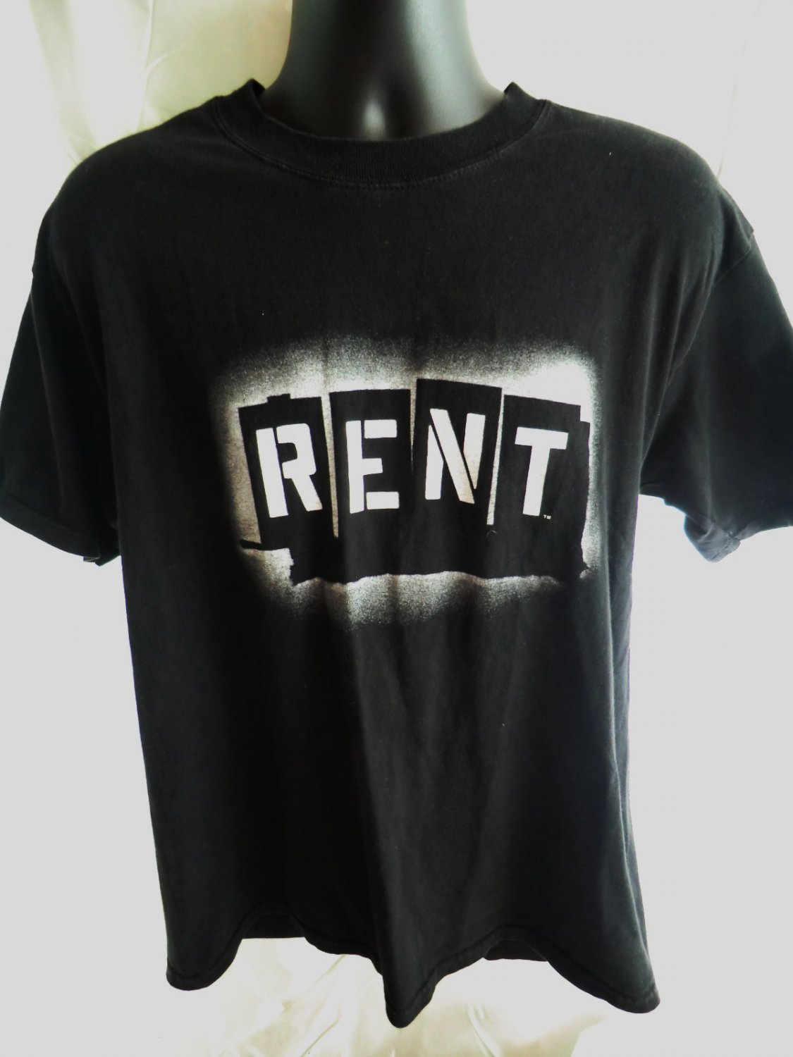 deadpool wearing rent t shirt