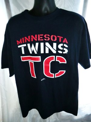 NEW Minnesota Twins T-Shirt Size Large MN Twinkies