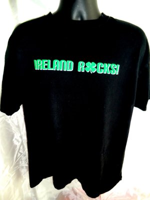 IRELAND ROCKS St Patrickâs Day Spring Tour 2005 T-Shirt Size XL