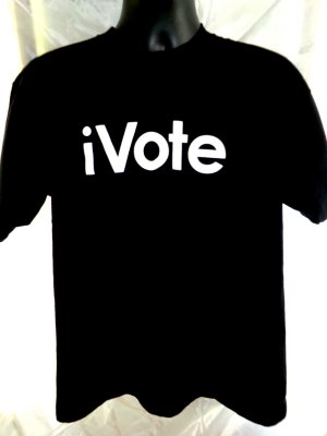 I VOTE T-Shirt Size Large ~ Left Right Liberal Conservative GO VOTE!