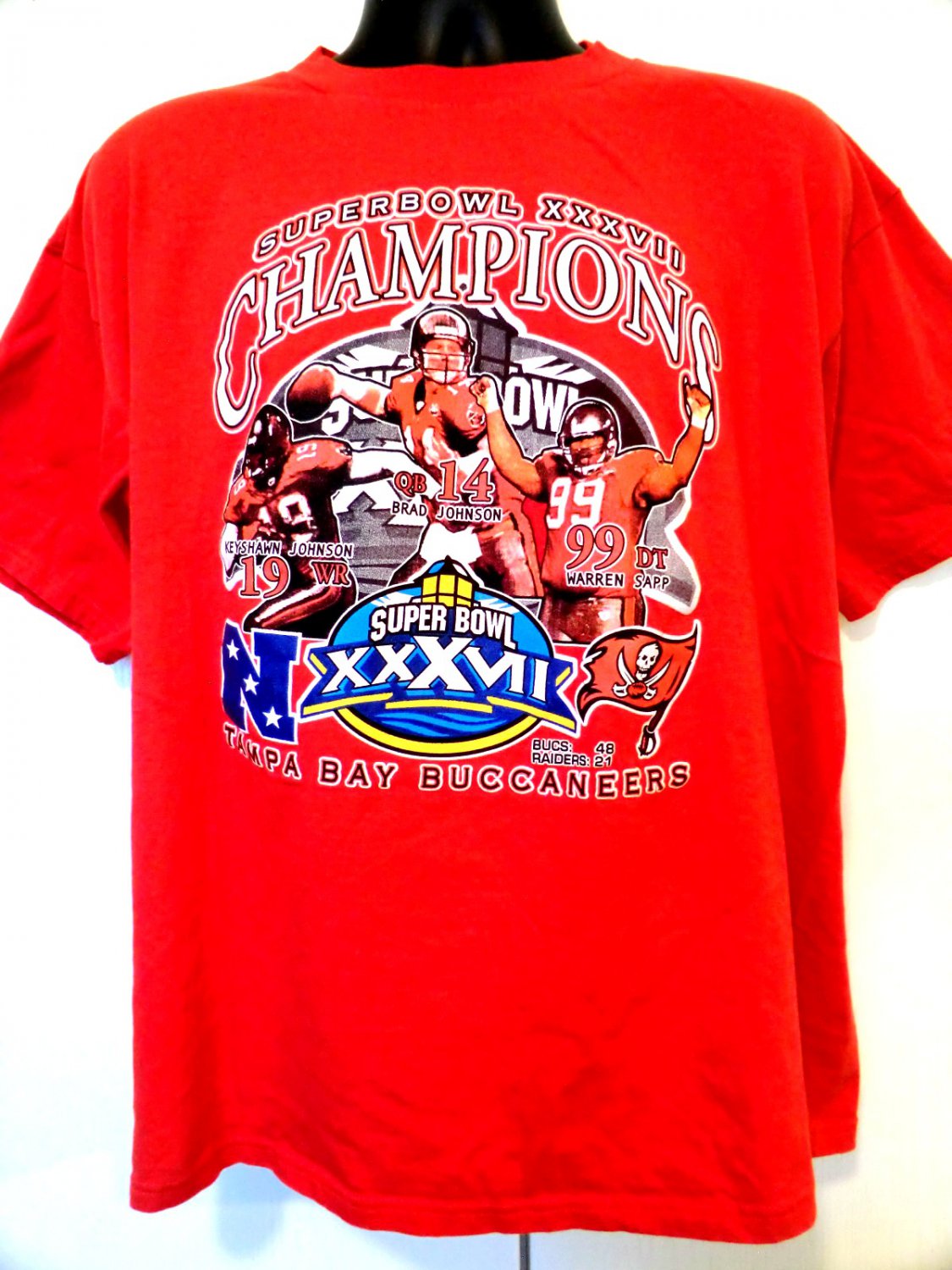 Tampa Bay Buccaneers Super Bowl Champions XXXVII Medium or Large Red T-Shirt