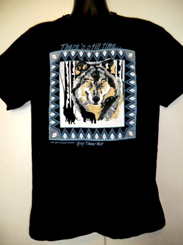 Gray Timber Wolf T-Shirt Size Large