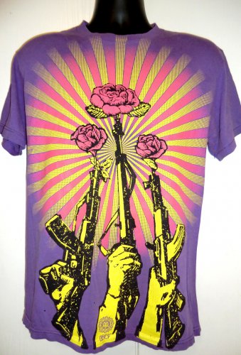Obey T-Shirt Size Medium Roses Guns