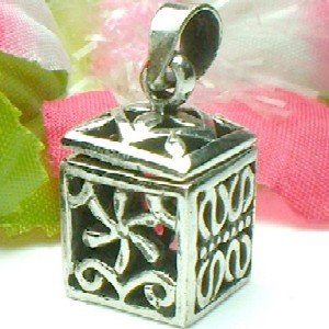 925 STERLING SILVER FILIGREE PRAYER / PILL BOX PENDANT