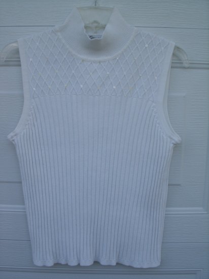 Dressbarn White Embellished Sweater Top SIZE MEDIUM