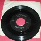 45 RPM RECORD FROSTIE SNOWMAN HARK HERALD ANGELS SING