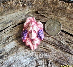 1 HM Pottery *~RED GRAPE LADY~* Mosaic, Jewelry