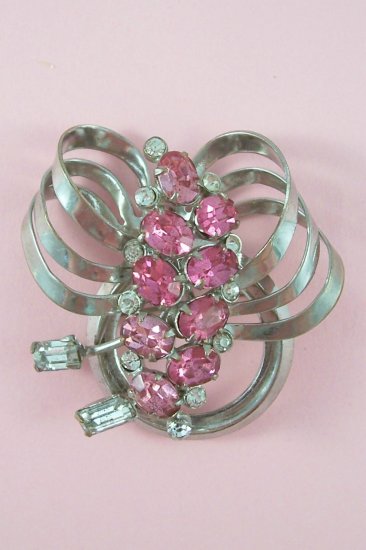 Vintage Pink Rhinestone Pendant Brooch Circle Bow Design