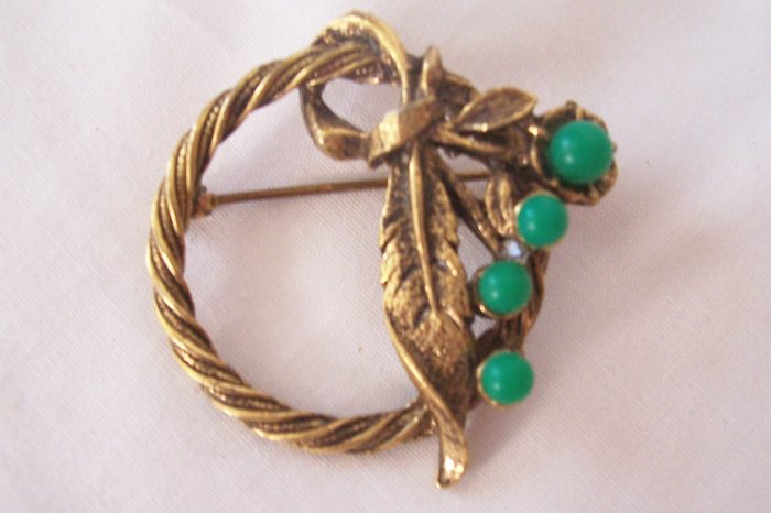 Vintage Circle Brooch Feather and Green Bead Accents
