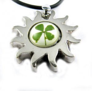 Real Four 4 Leaf Clover Necklace Pendant Sun With Strap