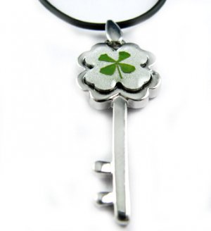 Real Four 4 Leaf Clover Necklace Pendant Flower Key