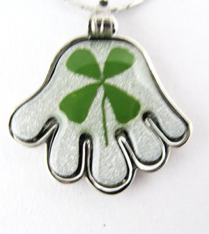 Real Four 4 Leaf Clover Charm Necklace Pendant Hand