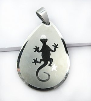 Stainless Steel Peach Shaped Necklace Pendant Gecko