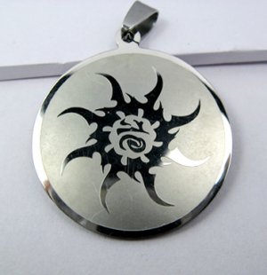Stainless Steel Round Shaped Necklace Pendant Sun
