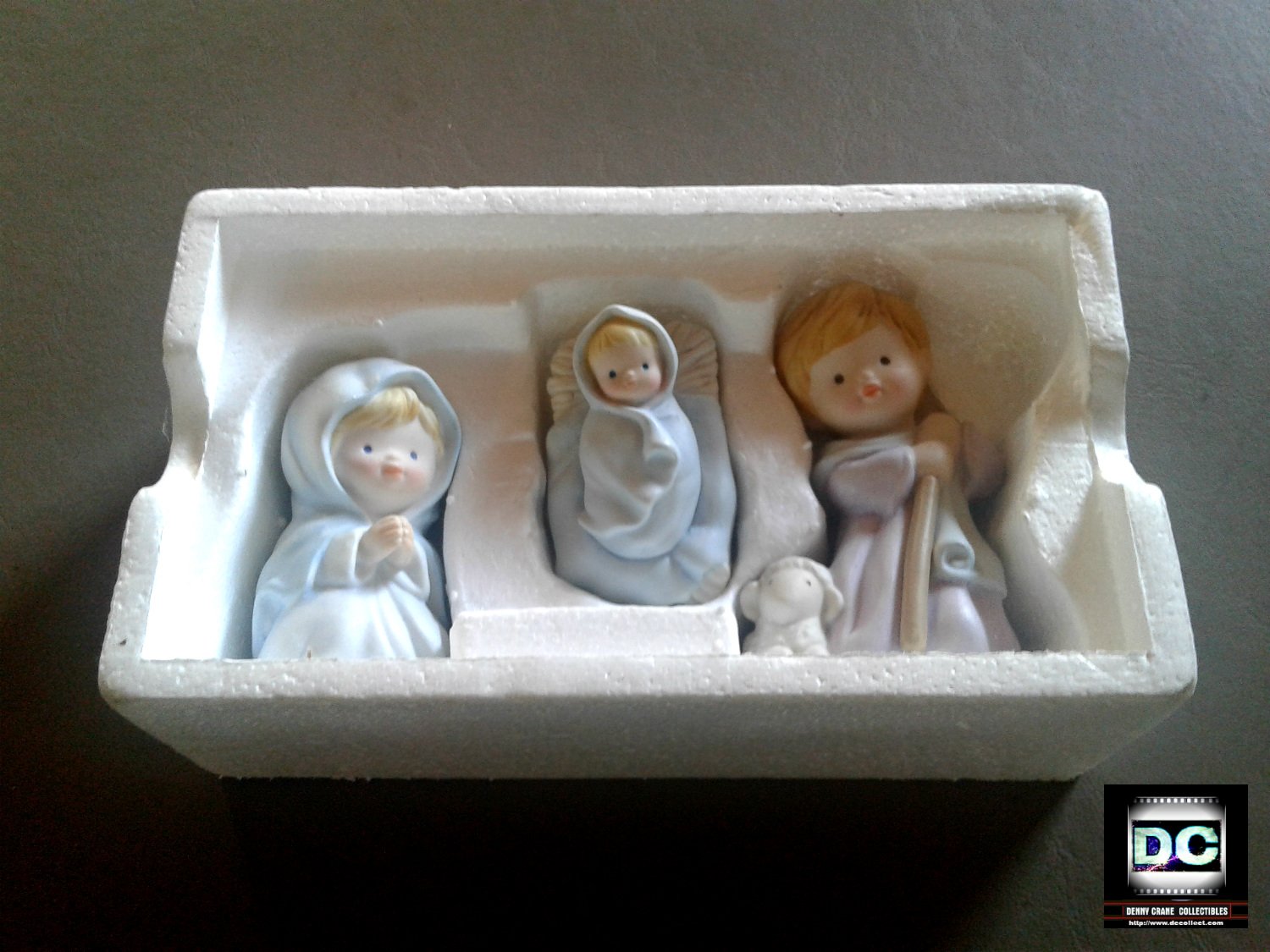Vtg Avon Nativity Scene Holy Family + Animals 1980s Porcelain Figurine