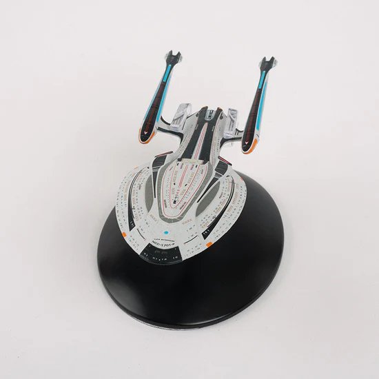 USS Enterprise NCC1701F Refit Star Trek Online Yorktown Diecast Model