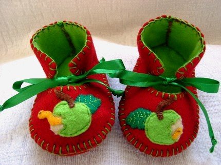 Red & Lime Booties with Apple & Moon, 3-6 months (RM 84)