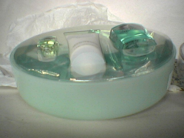 Isabella Rossellini  Manifesto Shimmering Luxuries EDT 2.5oz + mini Eau, Body Balm lotion