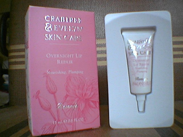 Crabtree Evelyn Overnight Lip Repair   Firms Plumps thinning lips Anti-aging Skin Remedy