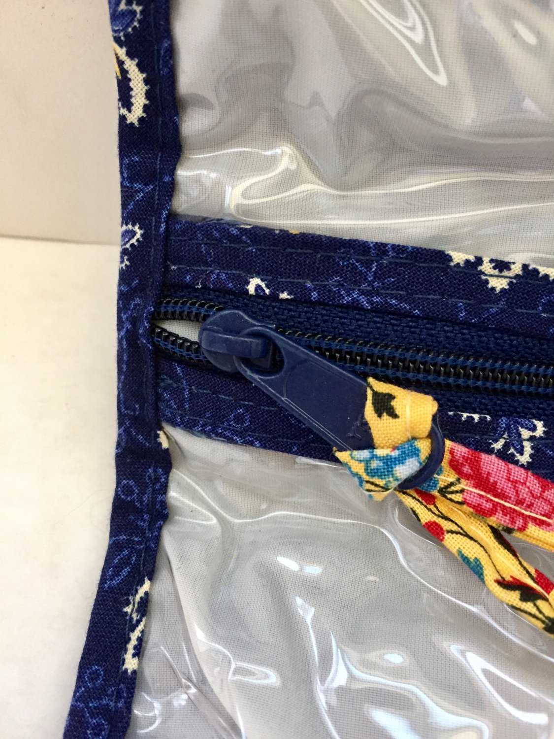 vera bradley hanging travel cosmetic bag