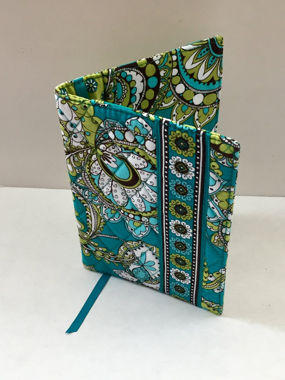 Vera Bradley Book Cover paperback Peacock retired pattern bookcover NWT
