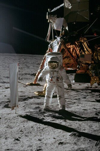 HISTORIC ASTRONAUT BUZZ ALDRIN ON THE MOON POSTER space suit gear 20x30