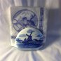 DELFT of HOLLAND NAPKIN HOLDER WITH NAPKINS DELFT BLAUW