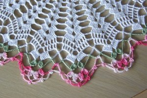 14" Spring Blooms doily