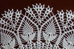 20" Pineapples in Bloom doily ** Custom orders only (not currently in stock)