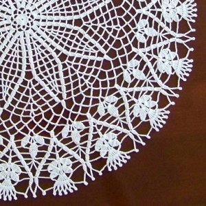 21" Tiny Thistles doily