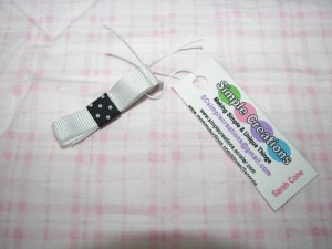 C15- White Elegance Simple Clip