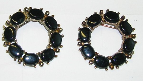 Set of 2 Vintage scatter pins Black cabs on gold wash setting