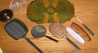 Art Deco Vanity Set- 8 pcs