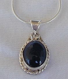 Mini oynx silver pendant