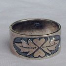Leaves ring