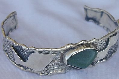 Green and silver bangle
