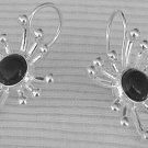 Black prickle earrings