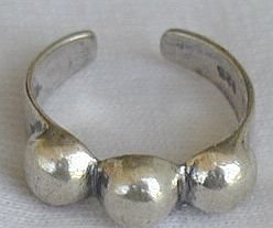 3balls toe ring