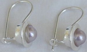 purple pearls earrings