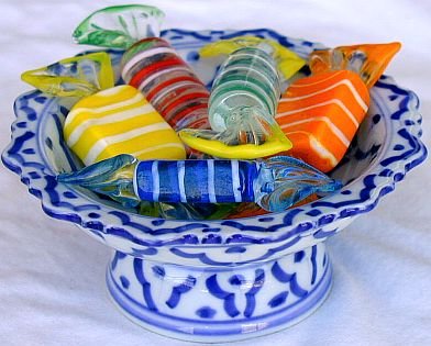 Decorative candies bowl