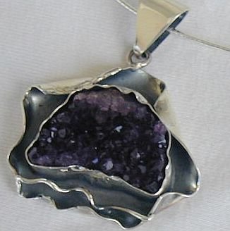 Ome Amethyst-C- necklace